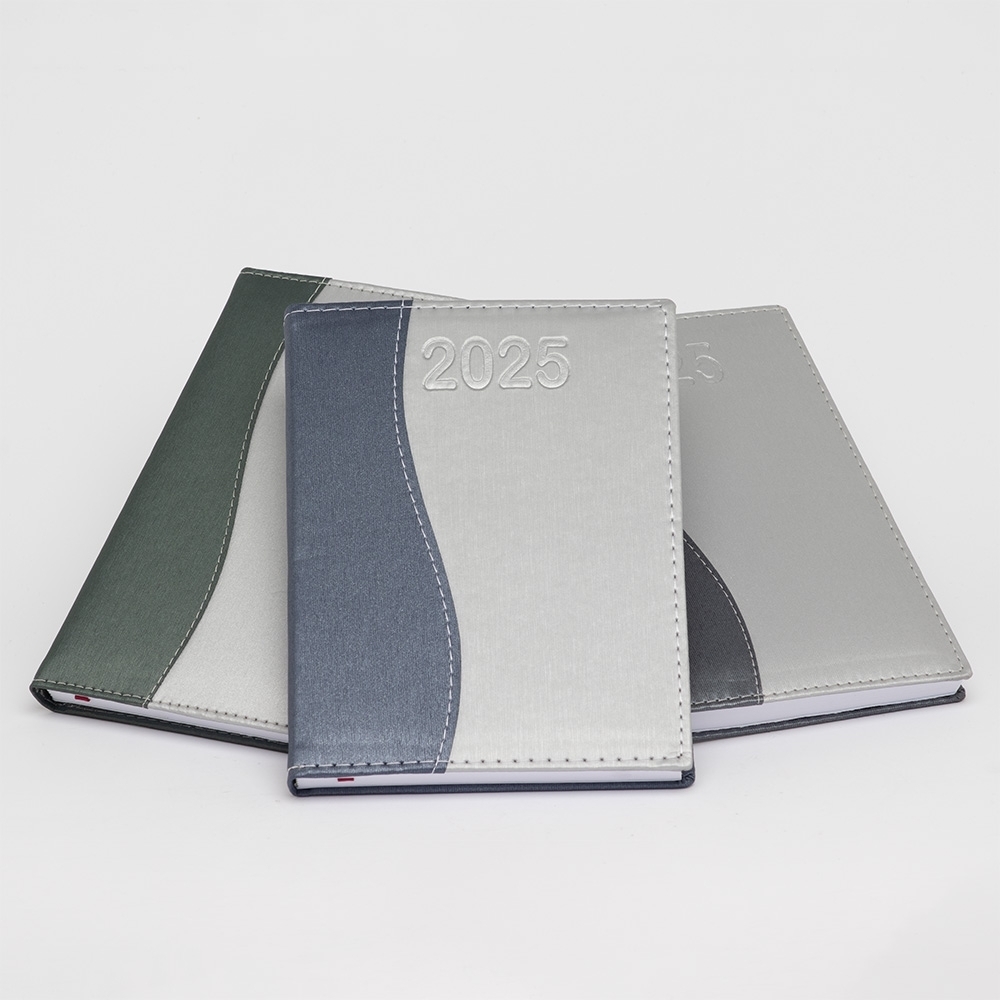 Agenda Diária 2026 Personalizada em Couro Sintético